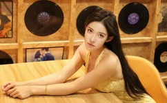 迈开腿让我尝尝你的扇贝一